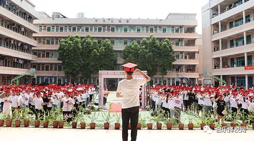 華成高考班，圓你大學(xué)夢(mèng)！